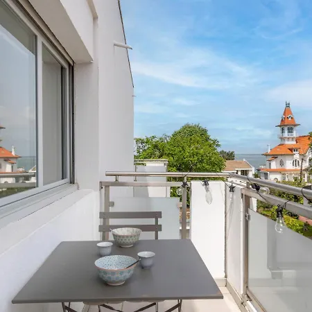 Apartment Jetee Des Marins-5 By Interhome