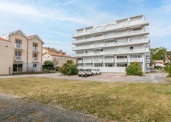 Apartment Jetee Des Marins-5 By Interhome *