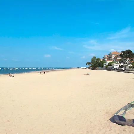 Jetee Des Marins-5 By Interhome